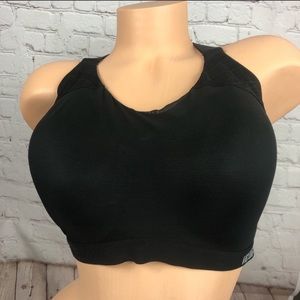 Victoria Sport The Lightweight Sport Bra